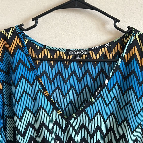 Bebop Women’s Multi-Colored Chevron Geometric Dress Size Large - Picture 4 of 6